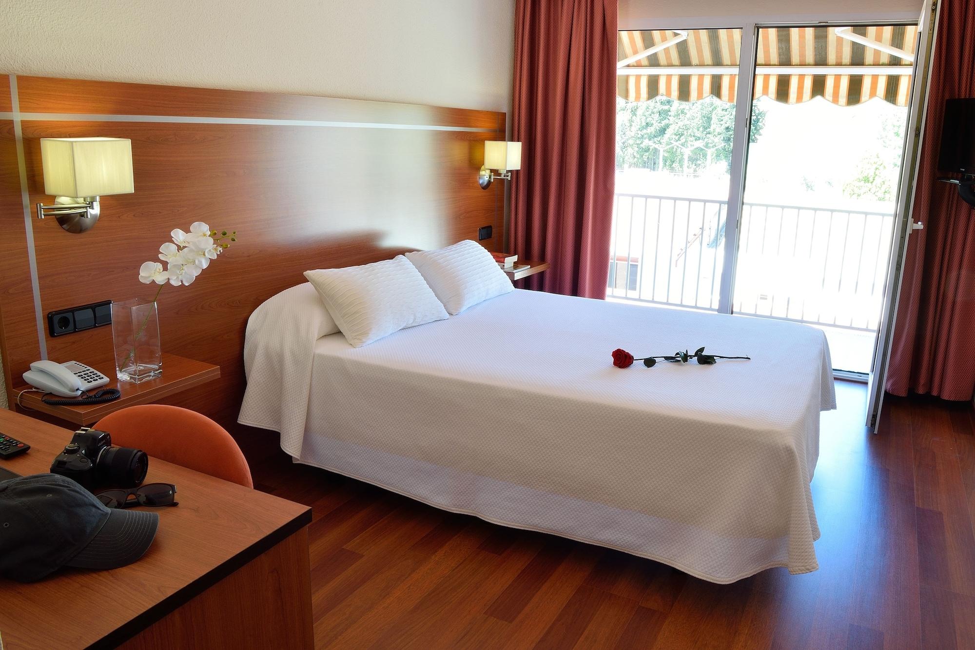 Hotel Mari Carmen Guadix Eksteriør bilde
