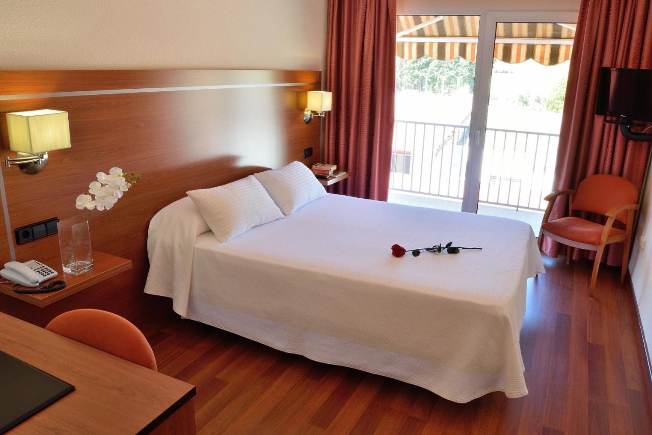 Hotel Mari Carmen Guadix Eksteriør bilde