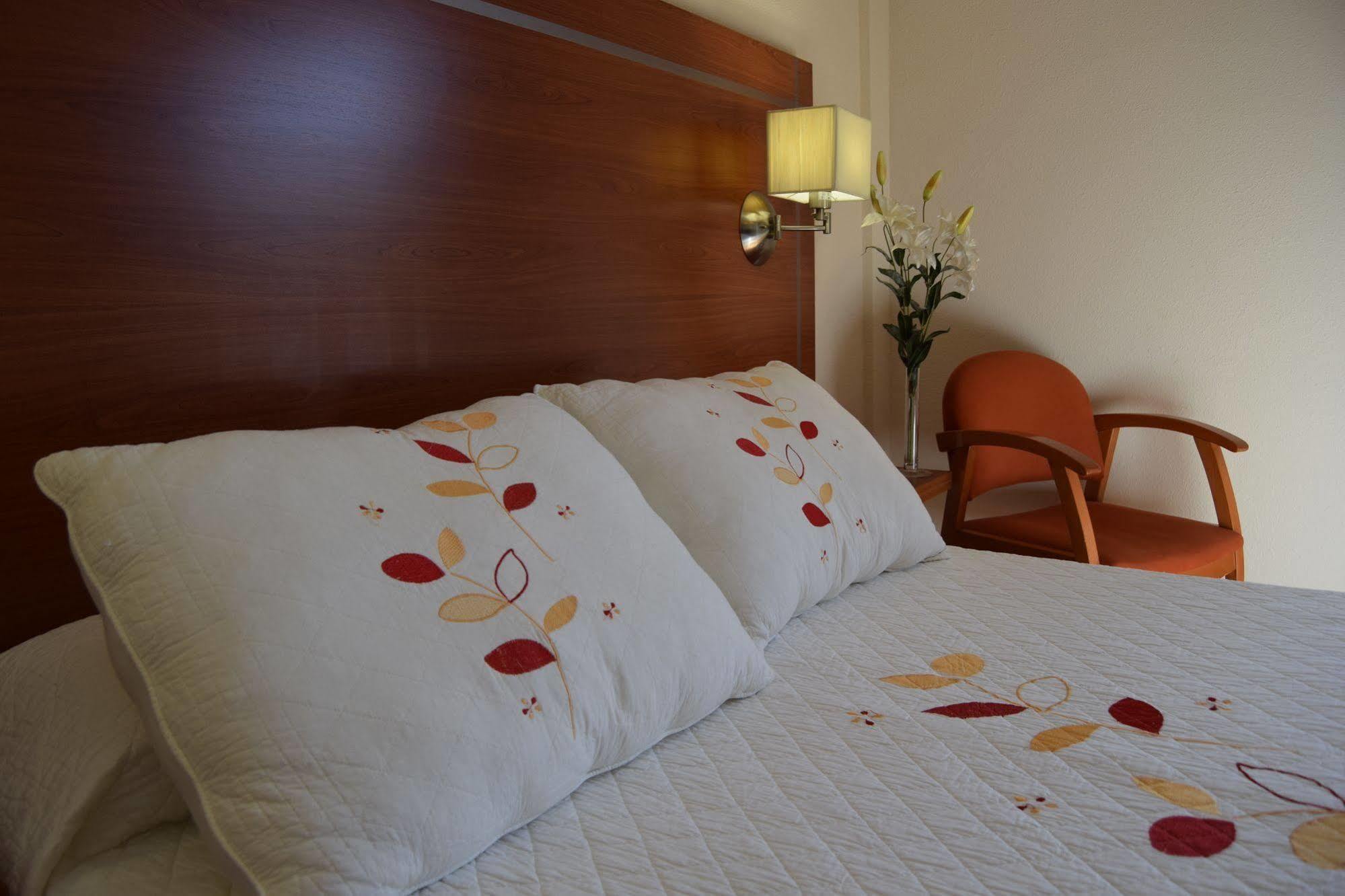 Hotel Mari Carmen Guadix Eksteriør bilde